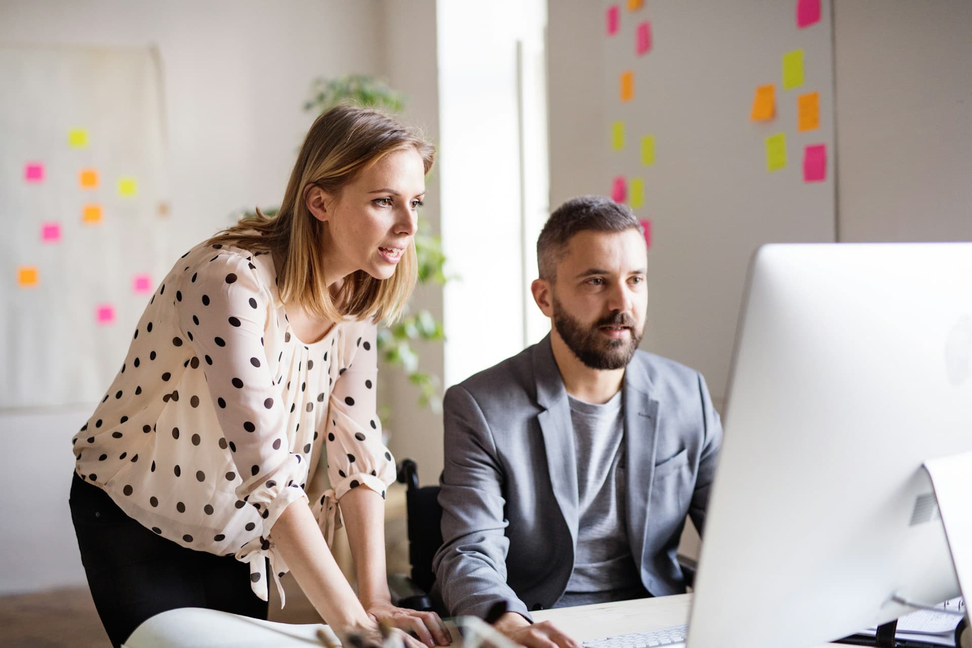 Does Your Data Reporting Dashboard Handle Seasonal Spikes?