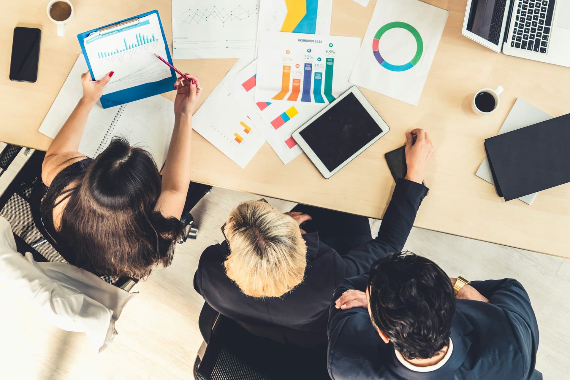 Exploring a Dashboard Analytics Platform for Problem Solving