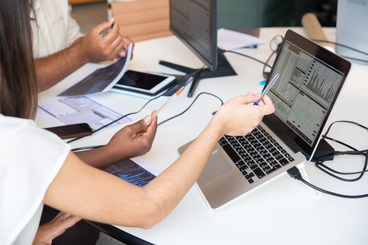 How a Dashboard Monitoring Tool Works in Winter Workflows