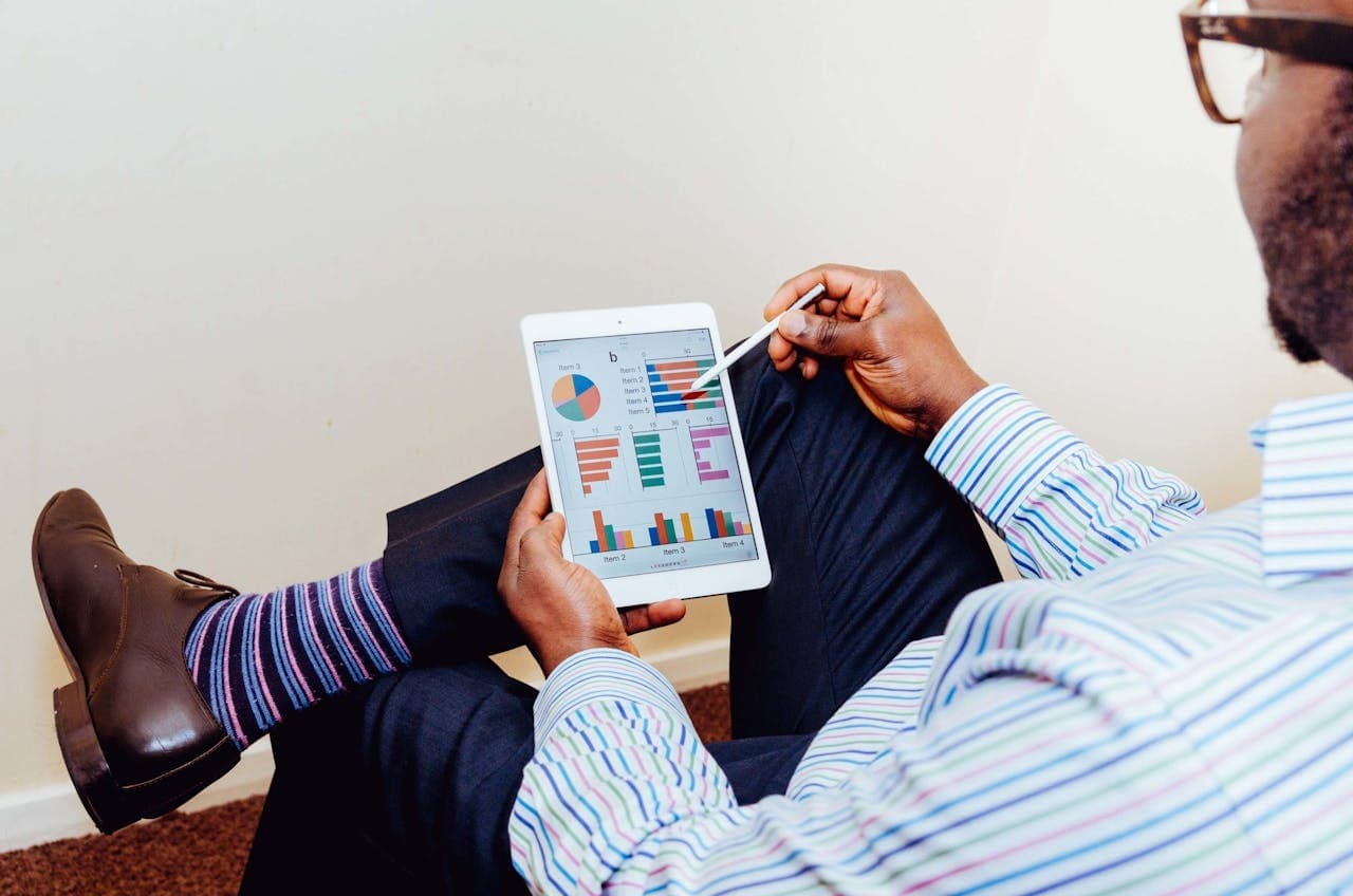 Planning March Reports With a Custom Analytics Dashboard
